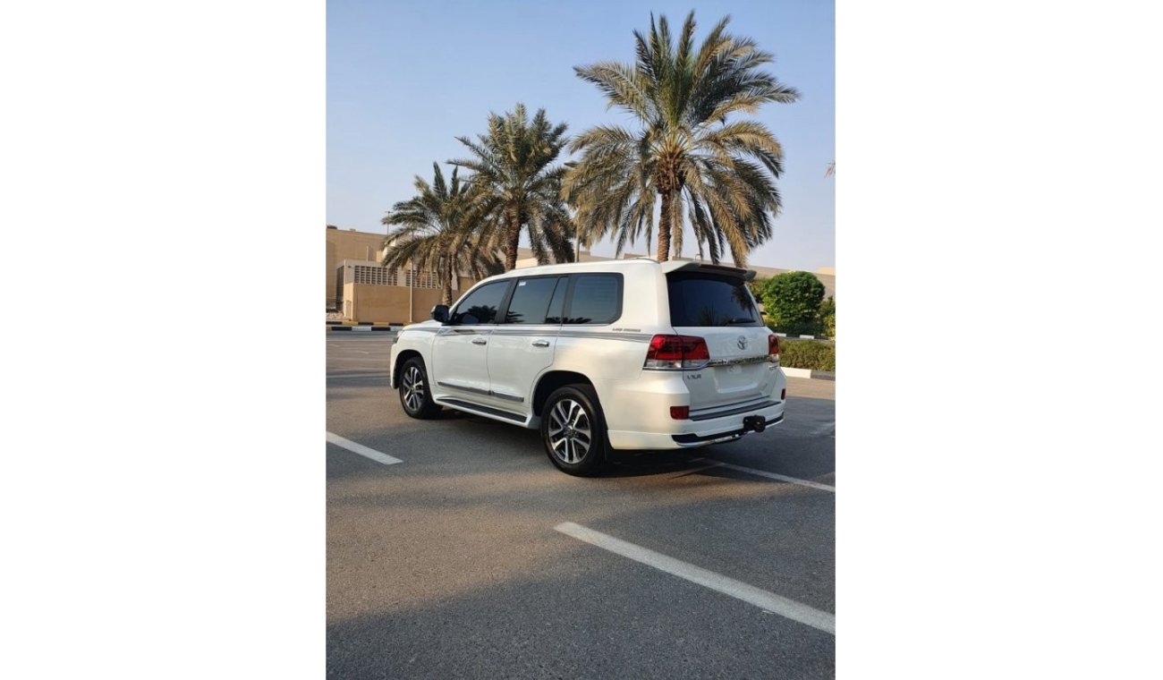 Toyota Land Cruiser Land cruiser 2019 VXR V8 GCC