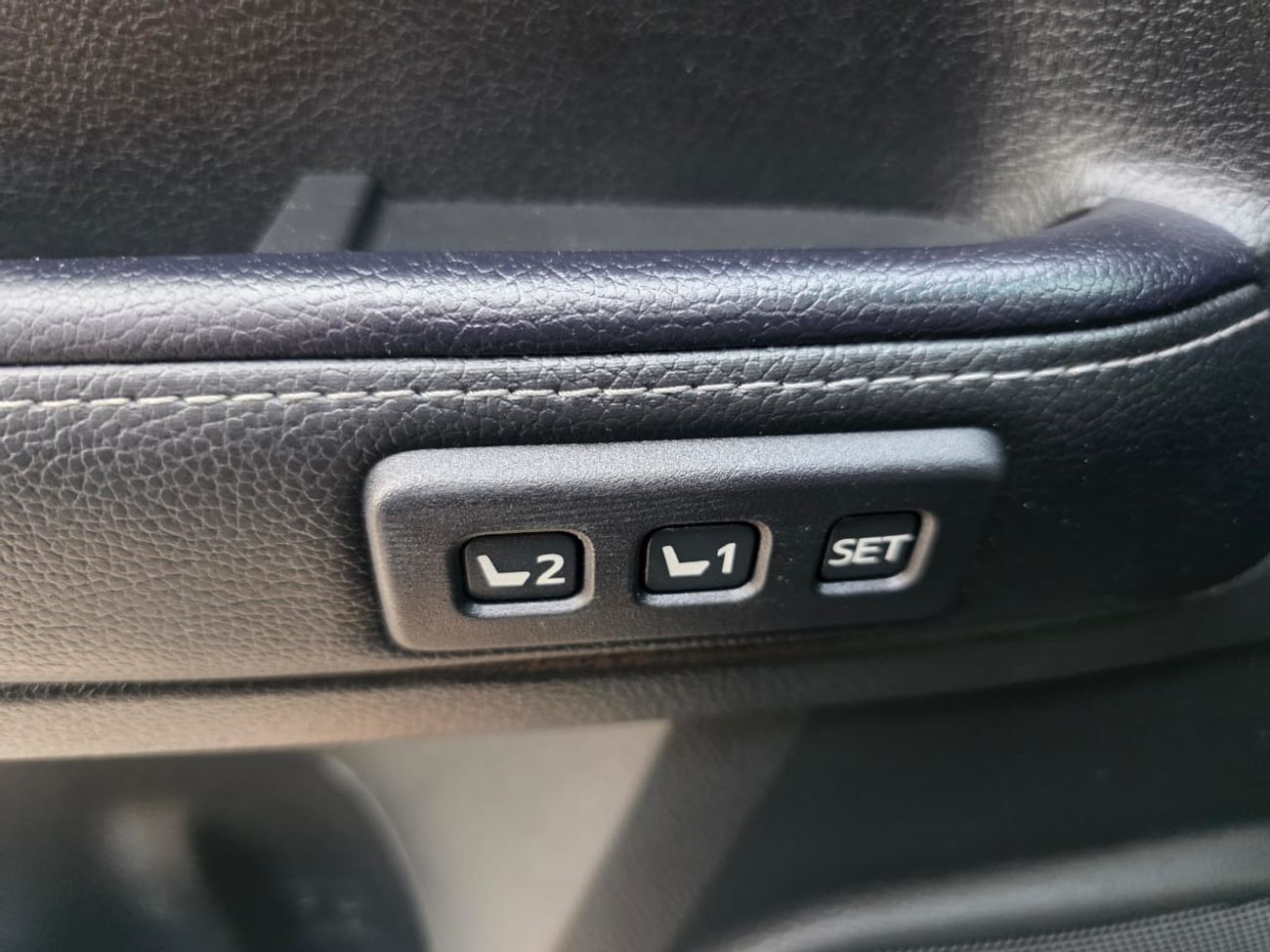 تويوتا Runner4 Nightshade Edition