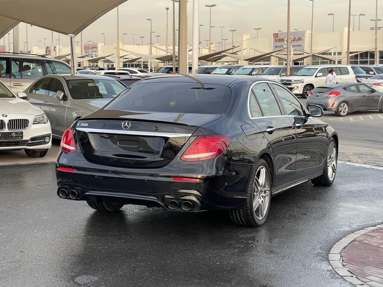 مرسيدس بنز E300 Mercedes E300 AMG _American_2017_Excellent Condition _Full option