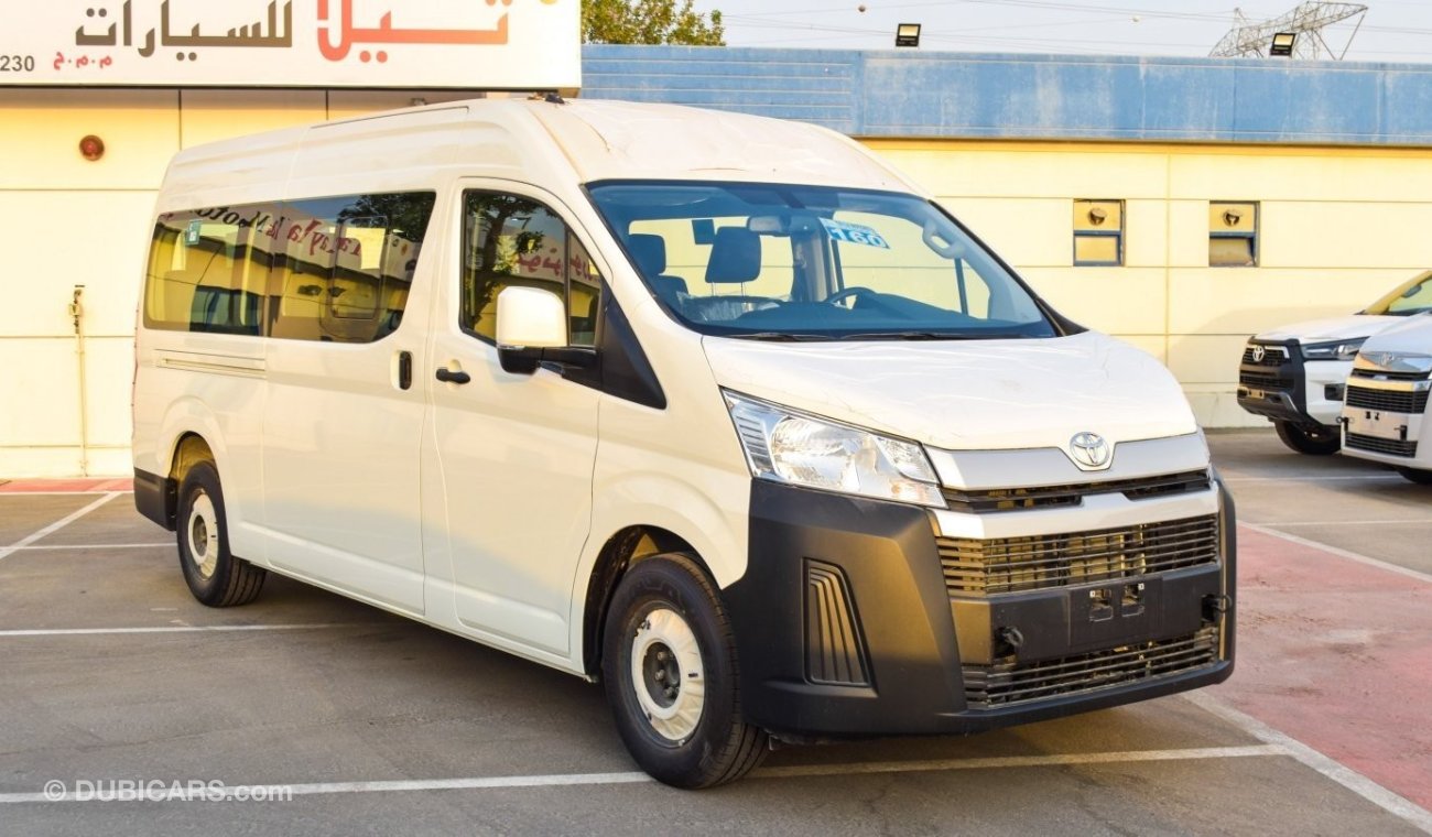 تويوتا هاياس Toyota Hiace Manual Petrol 2022