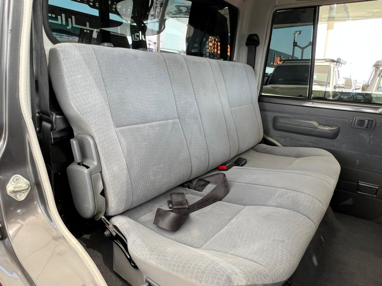 Toyota Land Cruiser Pick Up The Toyota Land Cruiser Pickup (specifically the 70 Series/LC79) is a legendary, heavy-duty 4WD work