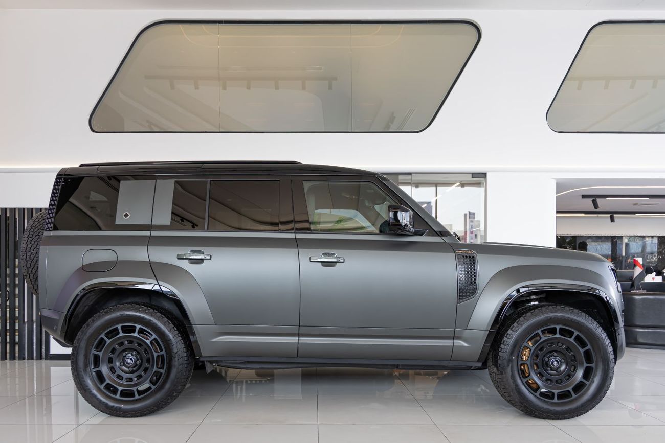 Land Rover Defender 110 P635 OCTA V8 Land Rover Defender 110 OCTA V8 | EVO Carbon Interior and Exterior | 2025