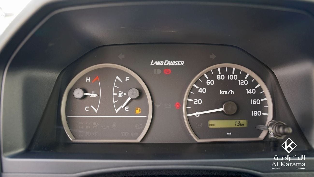 Toyota Land Cruiser 70 4.2L Diesel Engine | Manual 4x4 Transmission | Diff Lock | 5 Door | 9+ Seating