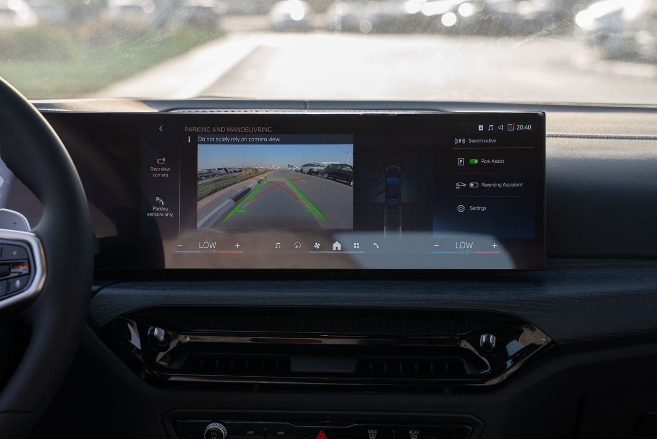 BMW 325i BMW 3-Series 325LI 2026 Automatic 0 Km 4 Cylinder Rear Wheel Drive (RWD) Sedan Black