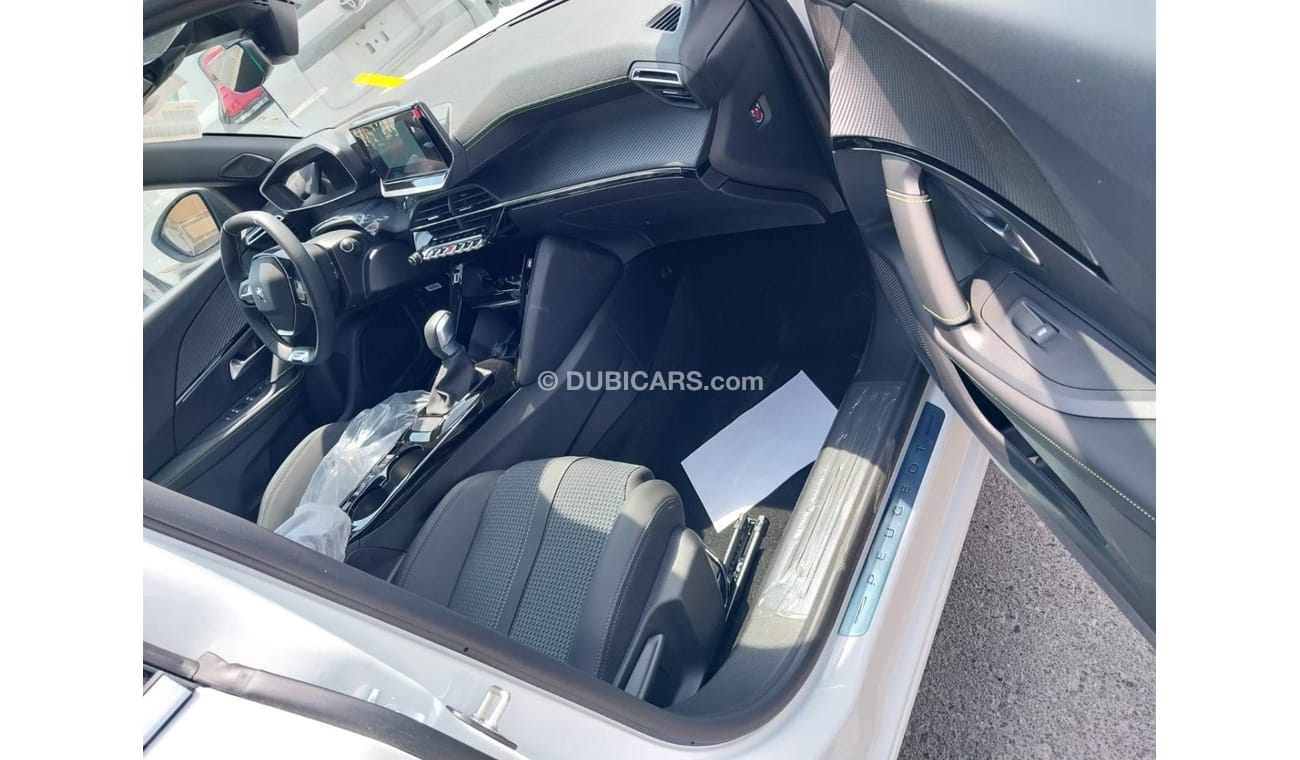 Peugeot 2008 GT line, 1.2 L