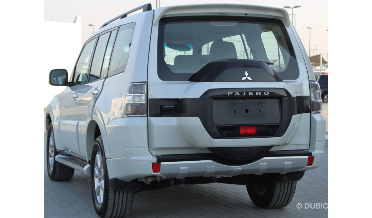 Mitsubishi Pajero GLS Base Mitsubishi Pajero 2016 GCC in excellent condition