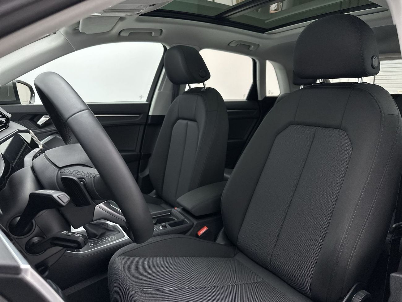 أودي Q3 35 TFSI Advanced 2.0L 150hp (Ref# 27216)