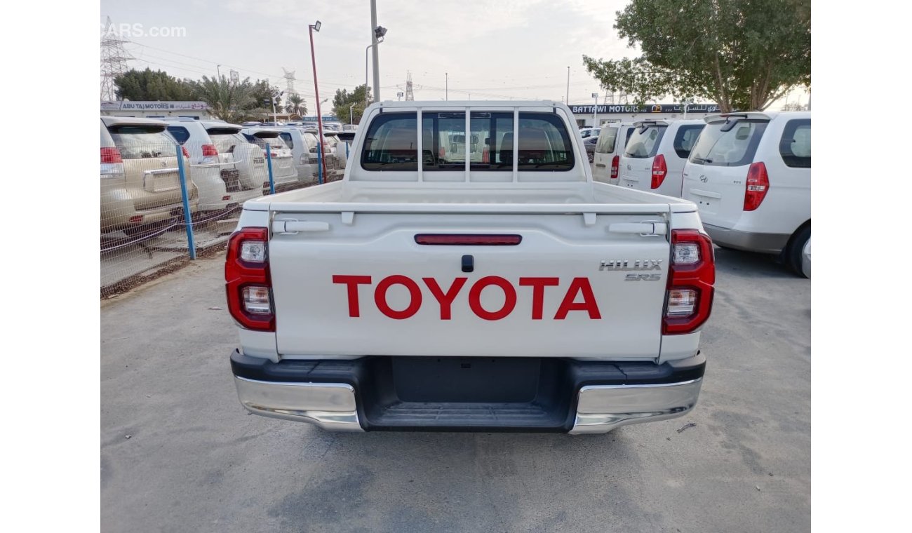 Toyota Hilux 4x4 Double Cabin 2.7L Full Option Automatic BRAND NEW