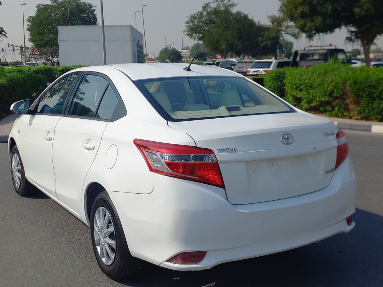 تويوتا يارس E 1.5L (109 HP)