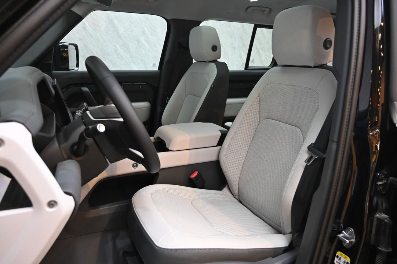 Land Rover Defender P300 110 S 2.0L (5 Seater) Land Rover Defender S P300 V4 110 GCC