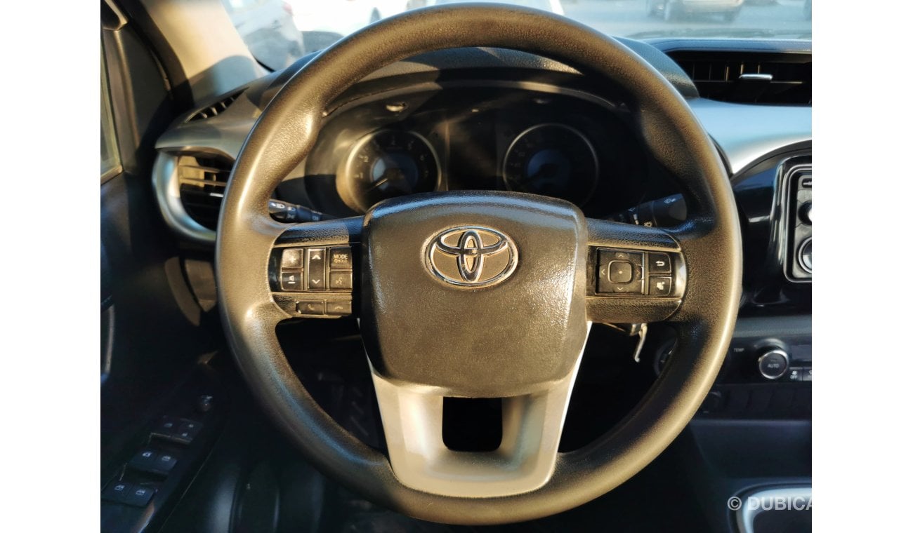 Toyota Hilux 2.7L, 17" Alloy Rims, M/T, Power Steering With Telephone / Media Function Controls, CODE-731