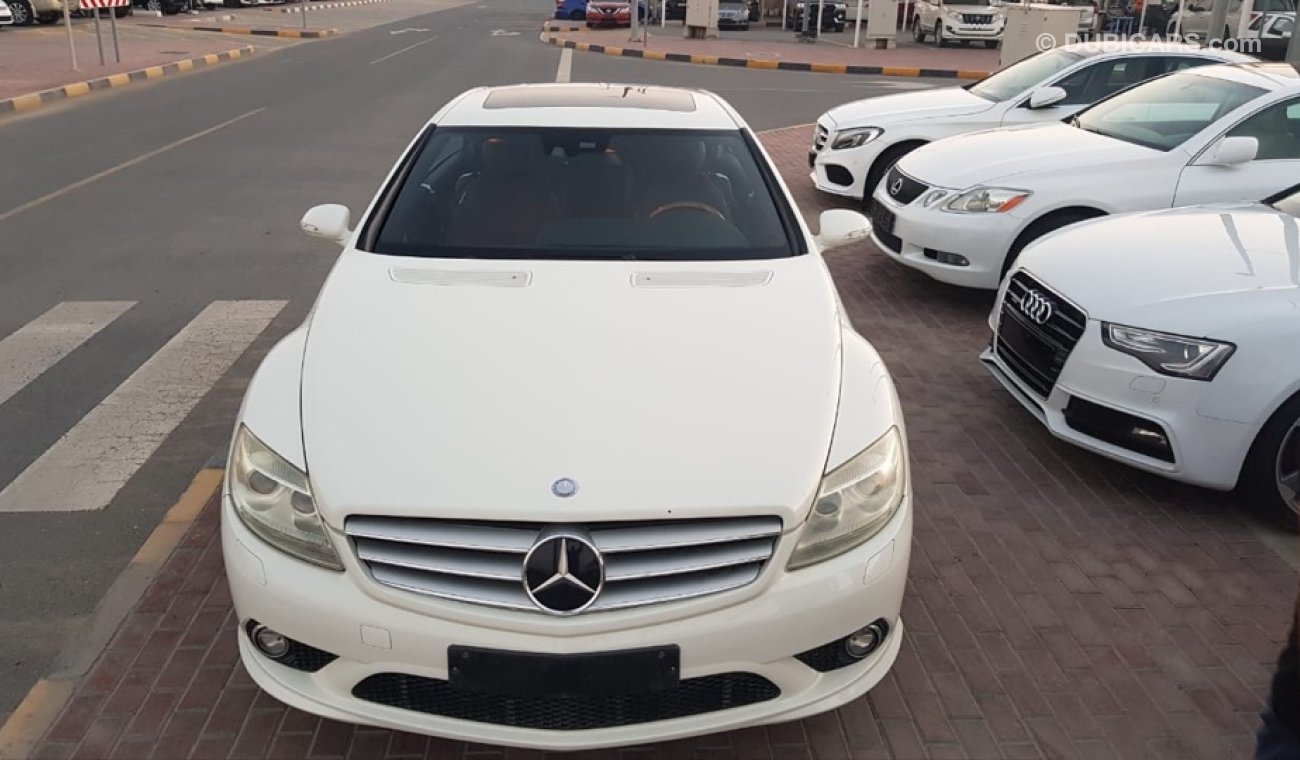 مرسيدس بنز CL 500 موديل 2008 خليجي كت 63AMG فل اوبشن فتحه وجلد ونفيجشن ونيت فيجن وردار وتحكم كهربي الموتر مسرفس بالكام