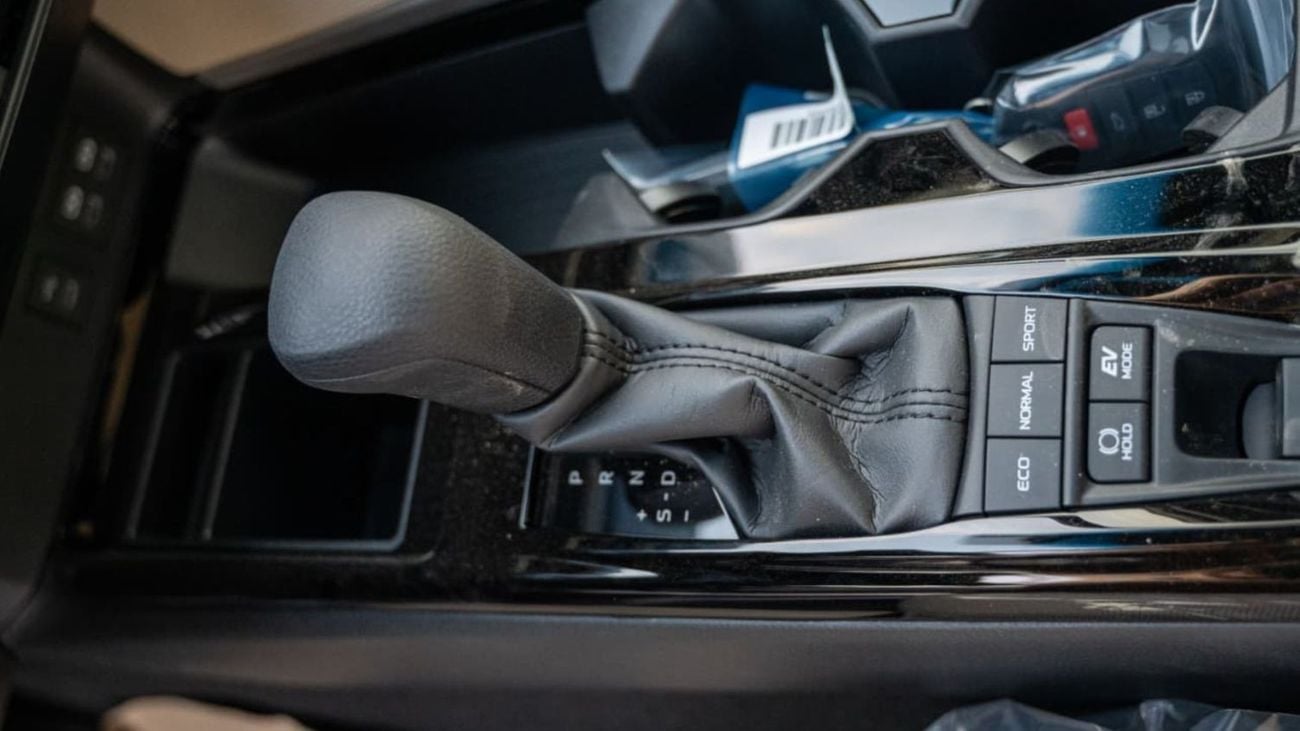 تويوتا كامري GLE 2.5L Hybrid