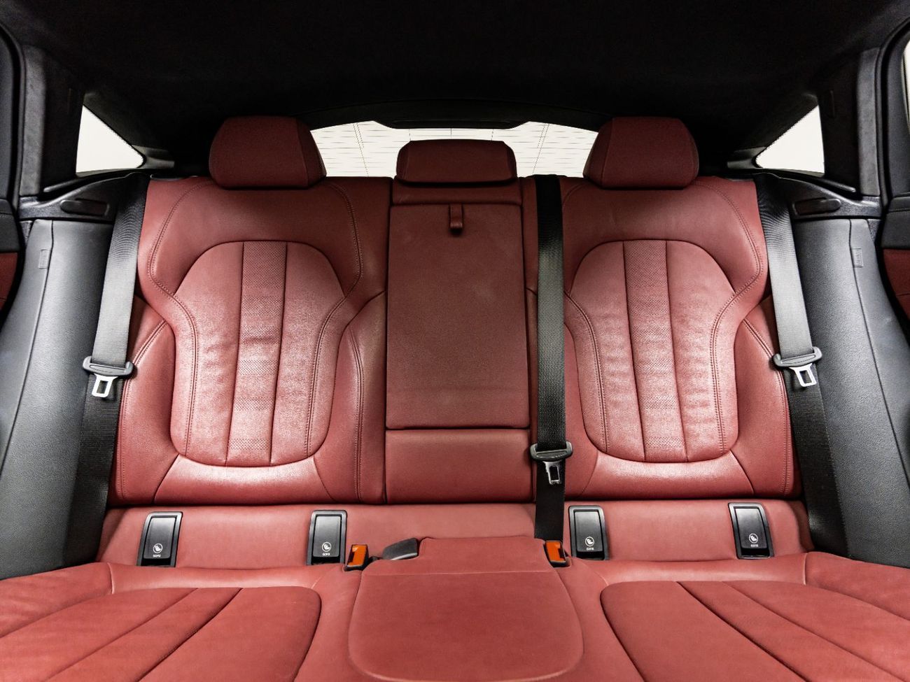 BMW X6 M50i 4.4L The BEST Ramadan Offer in the UAE - Limited Time Only, February 2027 BMW Warranty + Servic