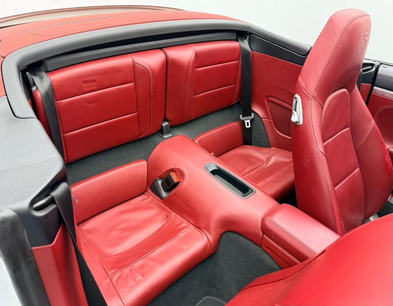 Porsche 911 2017 Porsche 911 Carrera 4S, Full Porsche Service History, GCC Specs