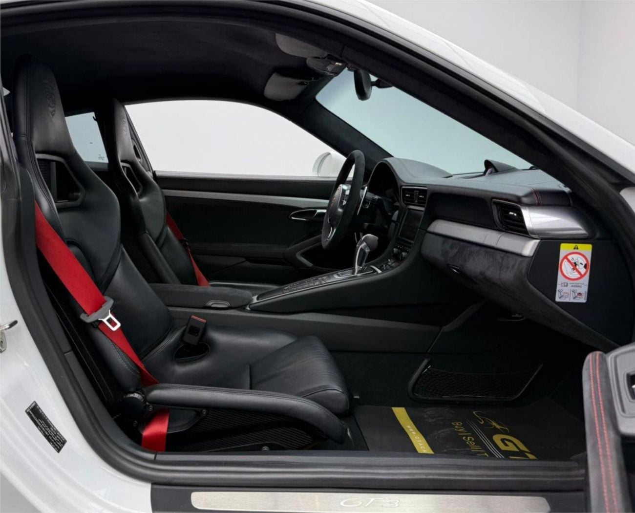 Porsche 911 GT3 3.8L (492 HP) Porsche Warranty Valid until 24/02/2028