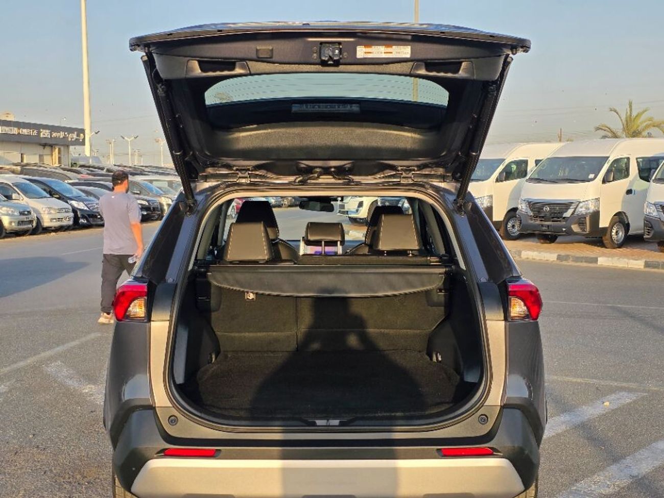 Toyota RAV4 2023 Model Full option sunroof, trunk automatic and leather seats