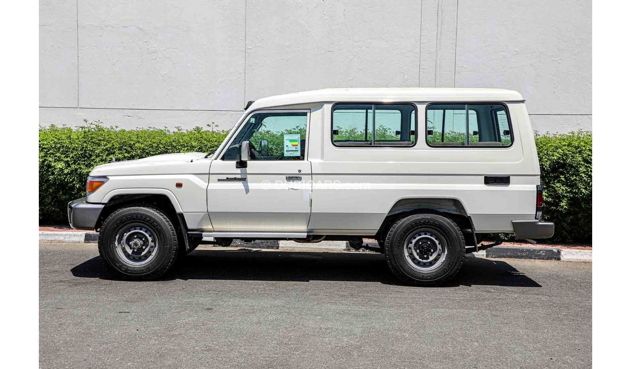 Toyota Land Cruiser 70 2021 Toyota 4.0L V6 LC 78 (Hardtop 3Door 9 Seater) - Export Only