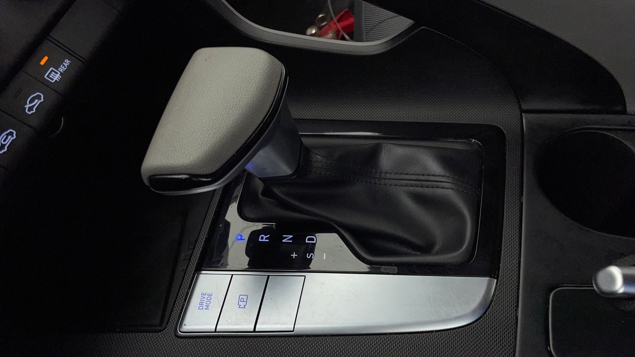 هيونداي إلانترا SMART 1.6 | بدون دفعة مقدمة | اختبار القيادة في المنزل