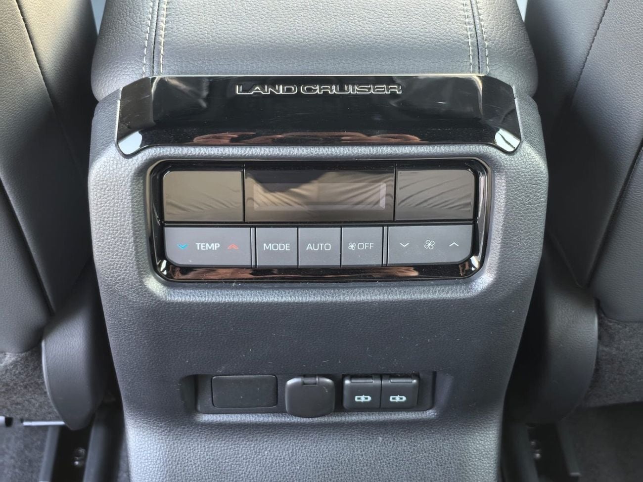 Toyota Prado 2026 TOYOTA PRADO 2.4L ALL ROUNDER PETROL AUTOMATIC TRANSMISSION WITH LEATHER SEAT,POWER SEAT, COOL