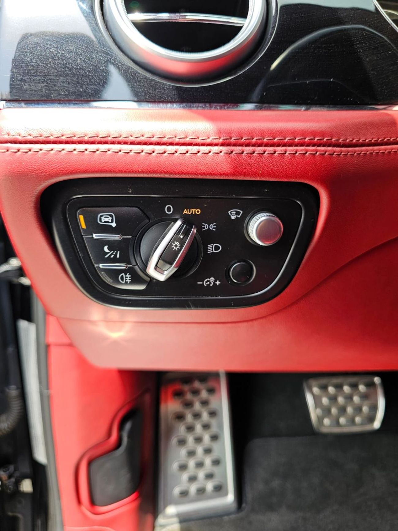 بنتلي بينتايجا Bentley Bentayga 2017  (W12- 6.0L -Twin-TurbO)