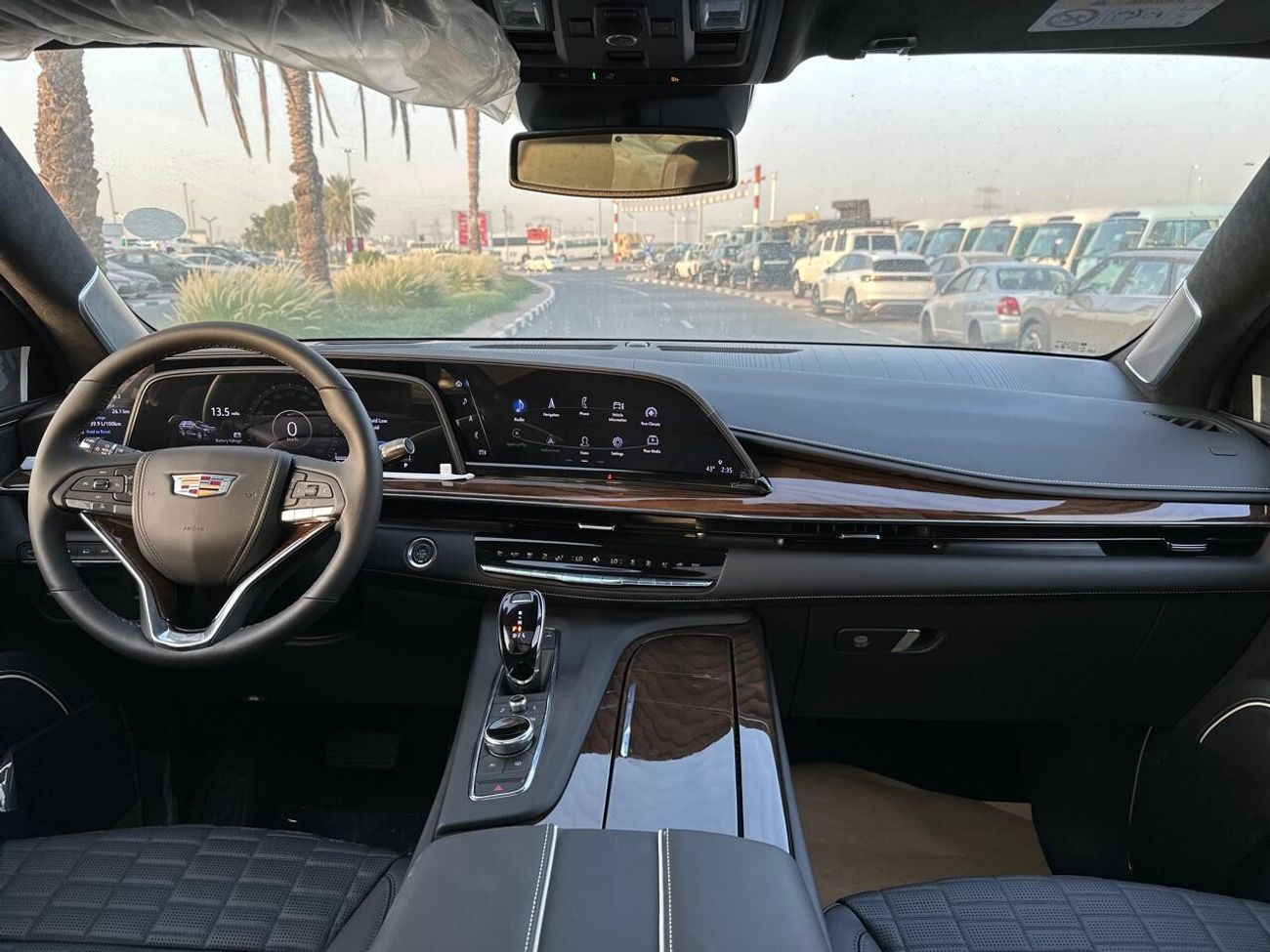 Cadillac Escalade ESV Sport Platinum VIP Seat, 4WD 6.2L, 2023, 0Km, (PRE-ORDER)