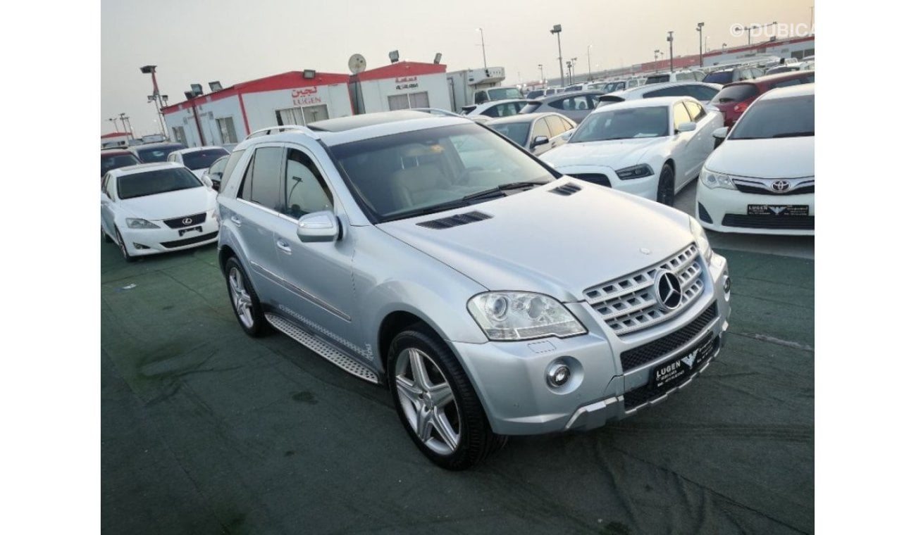 Mercedes-Benz ML 350 Mercedes ML350 model 2010 GCC original color