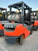 Toyota Fork lift TOYOTA 2.5 TON 3 STAGE Gasoline/LPG FORKLIFT TRUCK MODEL 32-8FG25 (Export Only)
