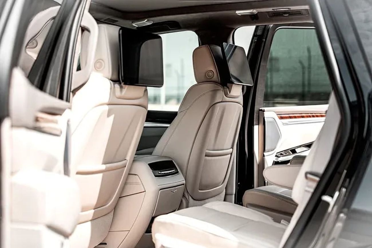 Cadillac Escalade Sport Platinum 6.2L AWD