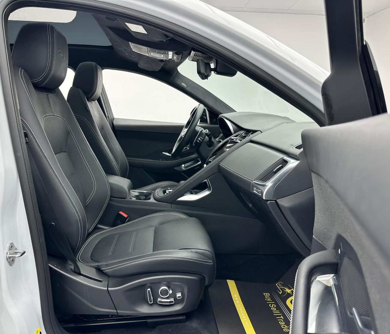 Jaguar E Pace 2021 Jaguar E-Pace P300e, 1 Year Warranty Unlimited, Excellent Condition