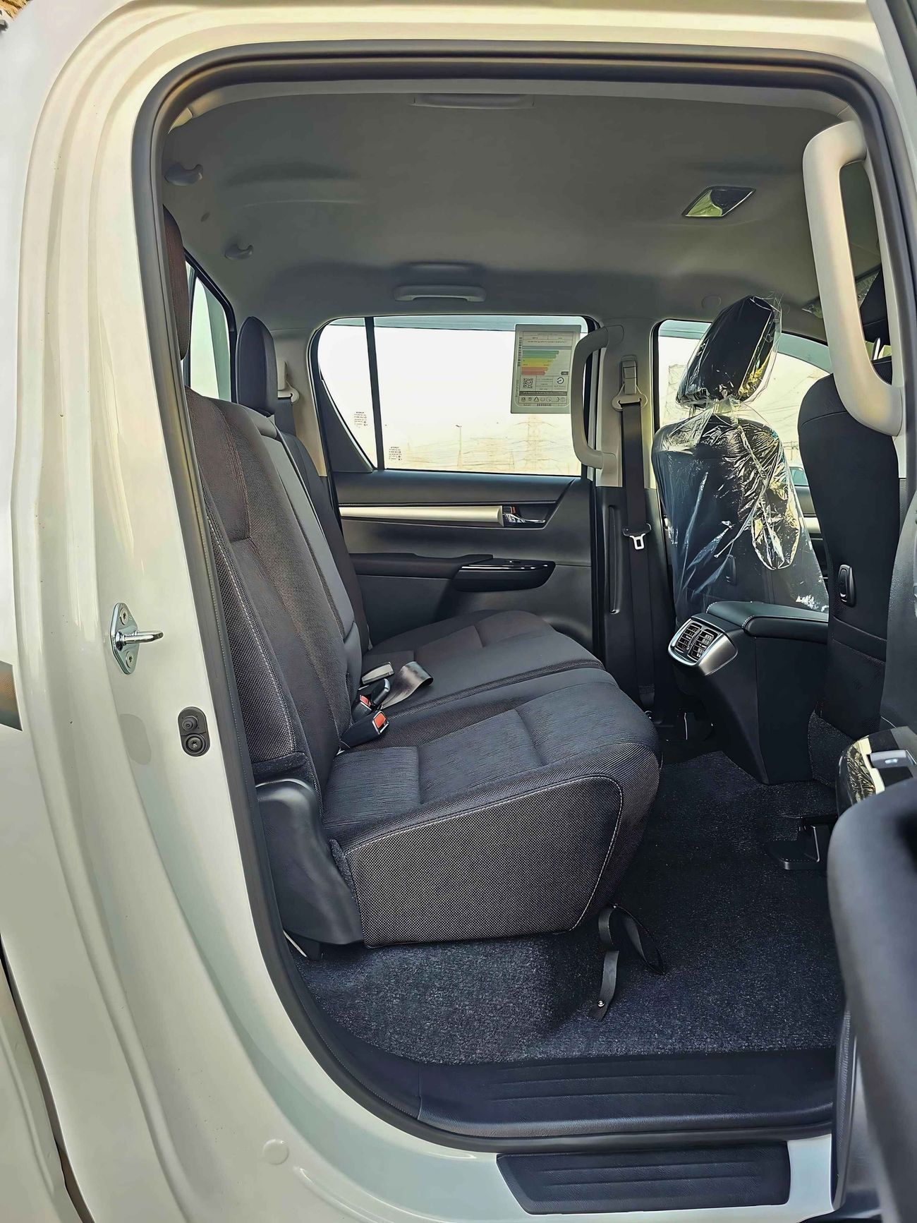 Toyota Hilux WIDE BODY/ 2.7L Petrol / Manual Gear / Push Start / Auto A/C (CODE# HPDWMF)