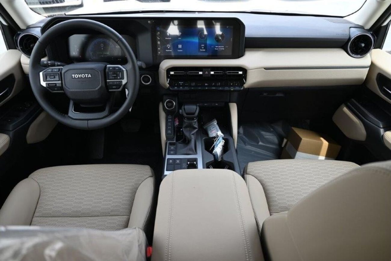 تويوتا برادو TXL3 2.4L Turbo 7 Seat Automatic