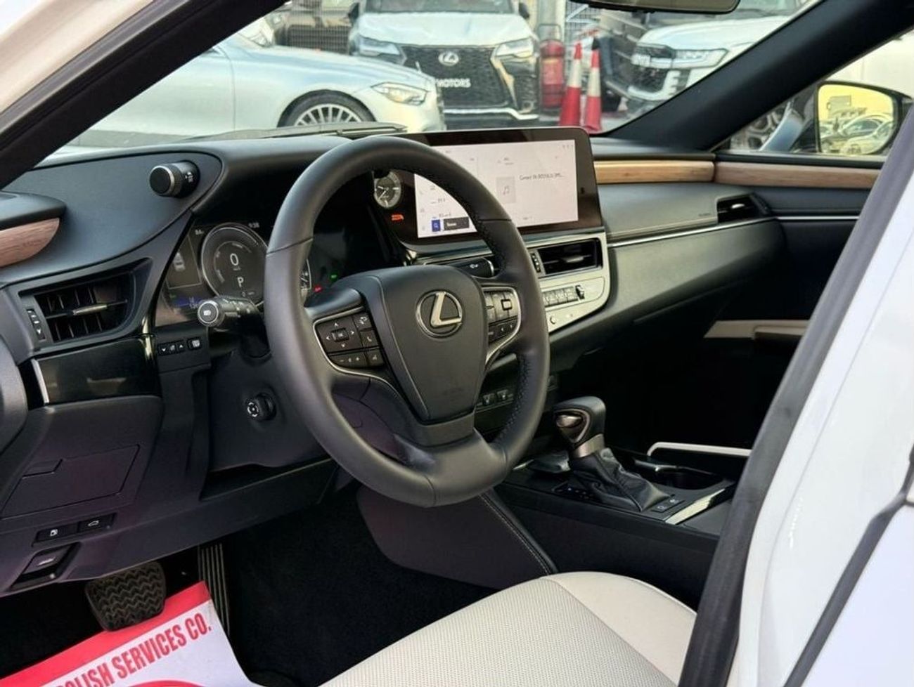 لكزس ES350h 2024 LEXUS ES350H/ HYBRID / 1200 KM ONLY
