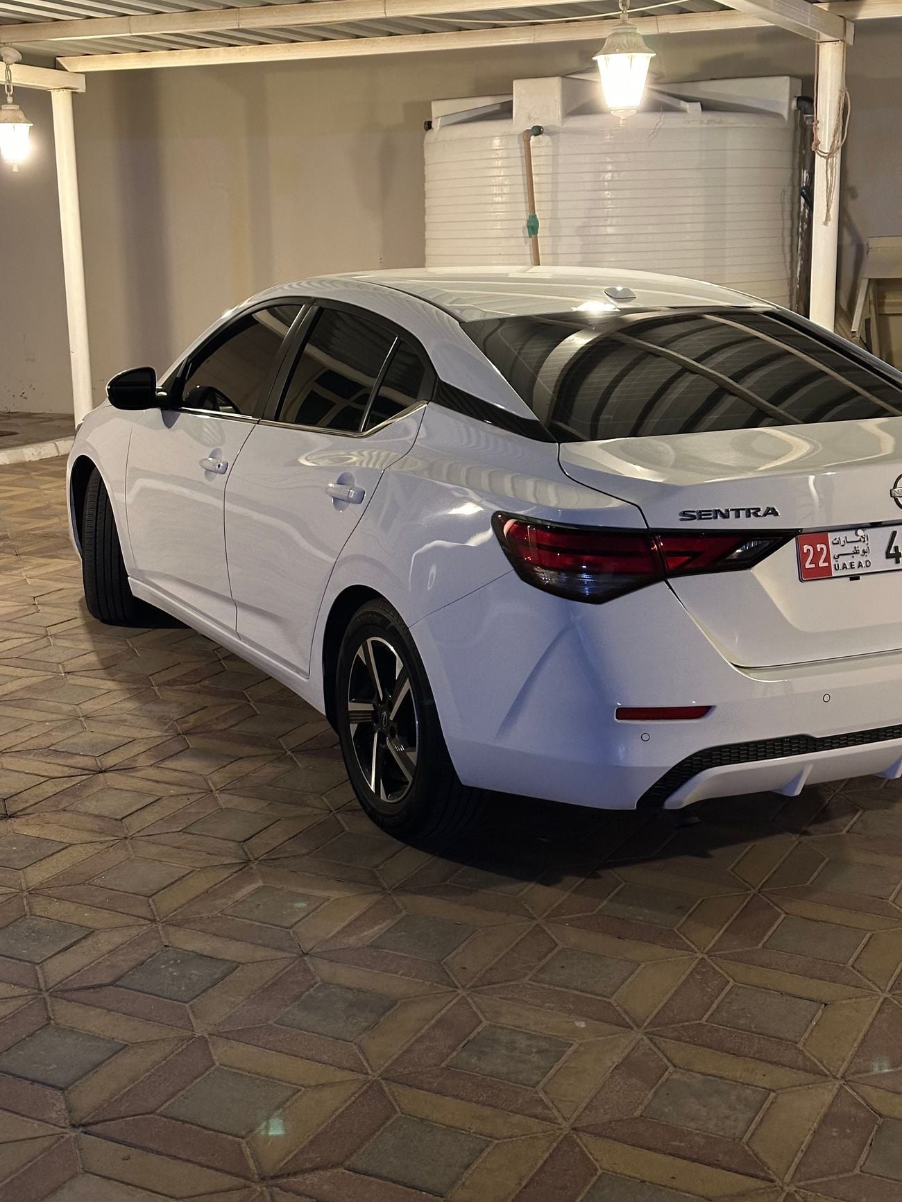 Nissan Sentra Sentra SV 1/2