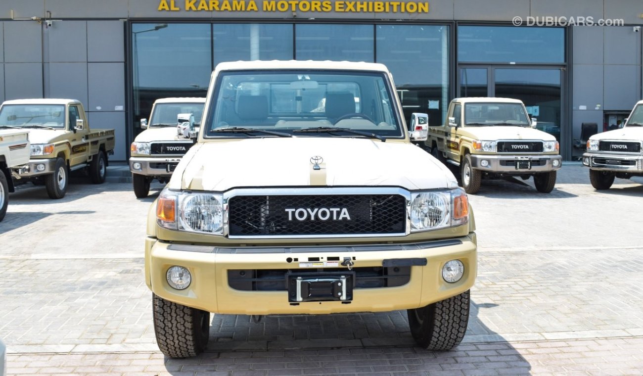 Toyota Land Cruiser Pick Up LX V6 ,Petrol , 4/4, MT, Winch ,Difflock, power window,Centre lock,