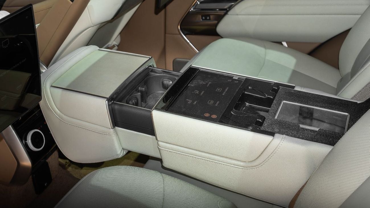 لاند روفر رينج روفر SV P615 SWB 2025 Range Rover P615 SWB | 4.4L Twin-Turbo V8 | 615 PS | Al Tayer Warranty & Service