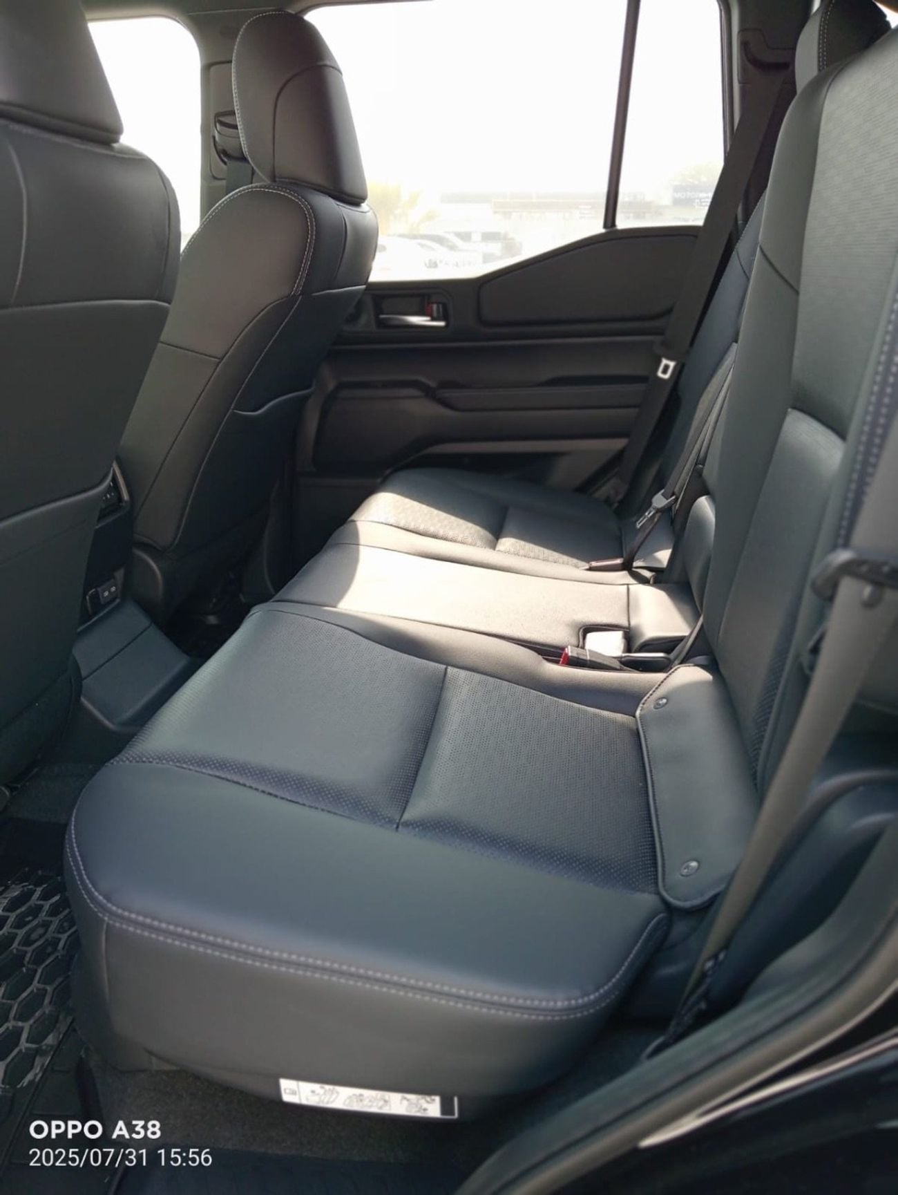 Toyota Prado VXR Toyota Prado Premium Hybrid 2.4L 2025