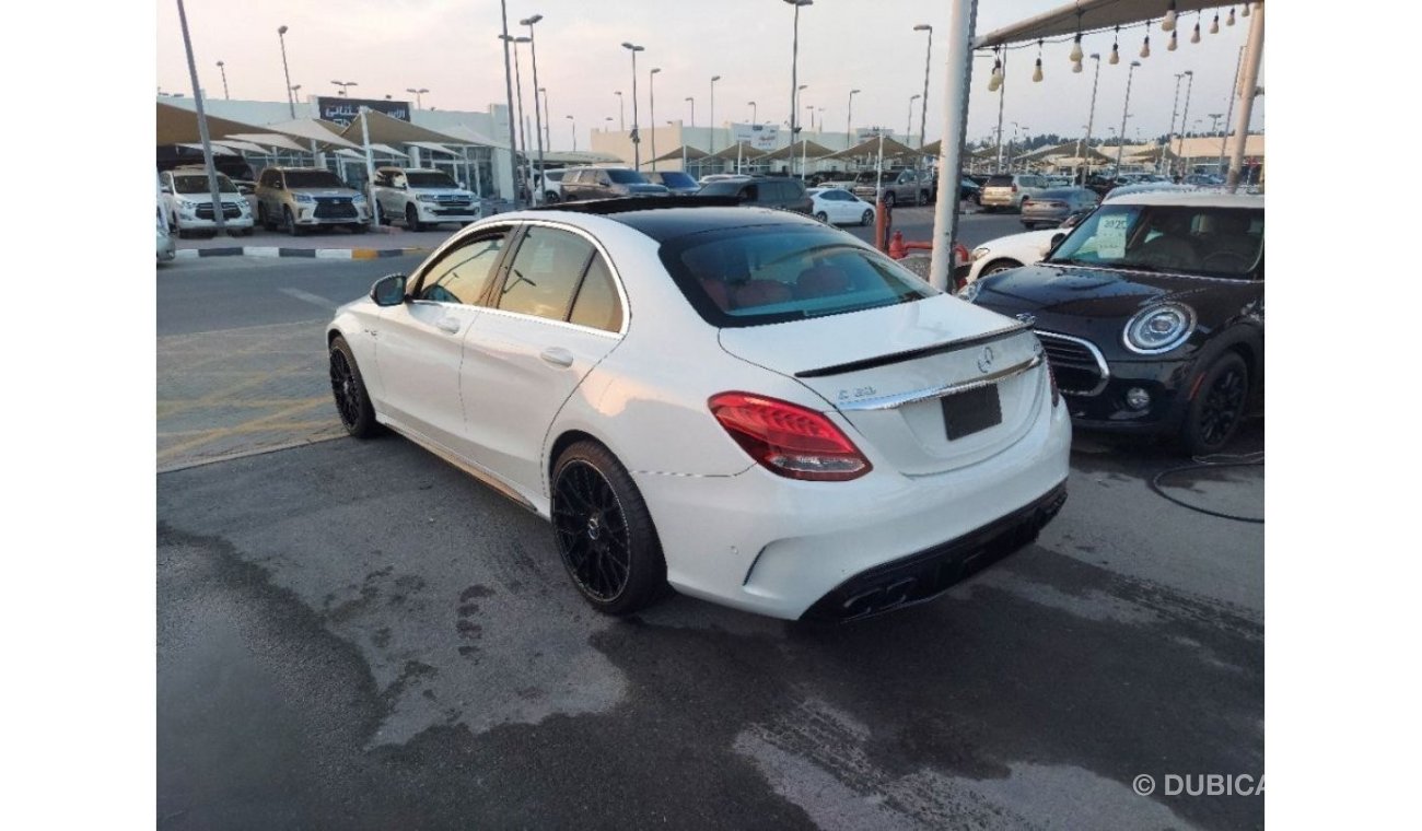 Mercedes-Benz C 300 AMG KIT63S2021