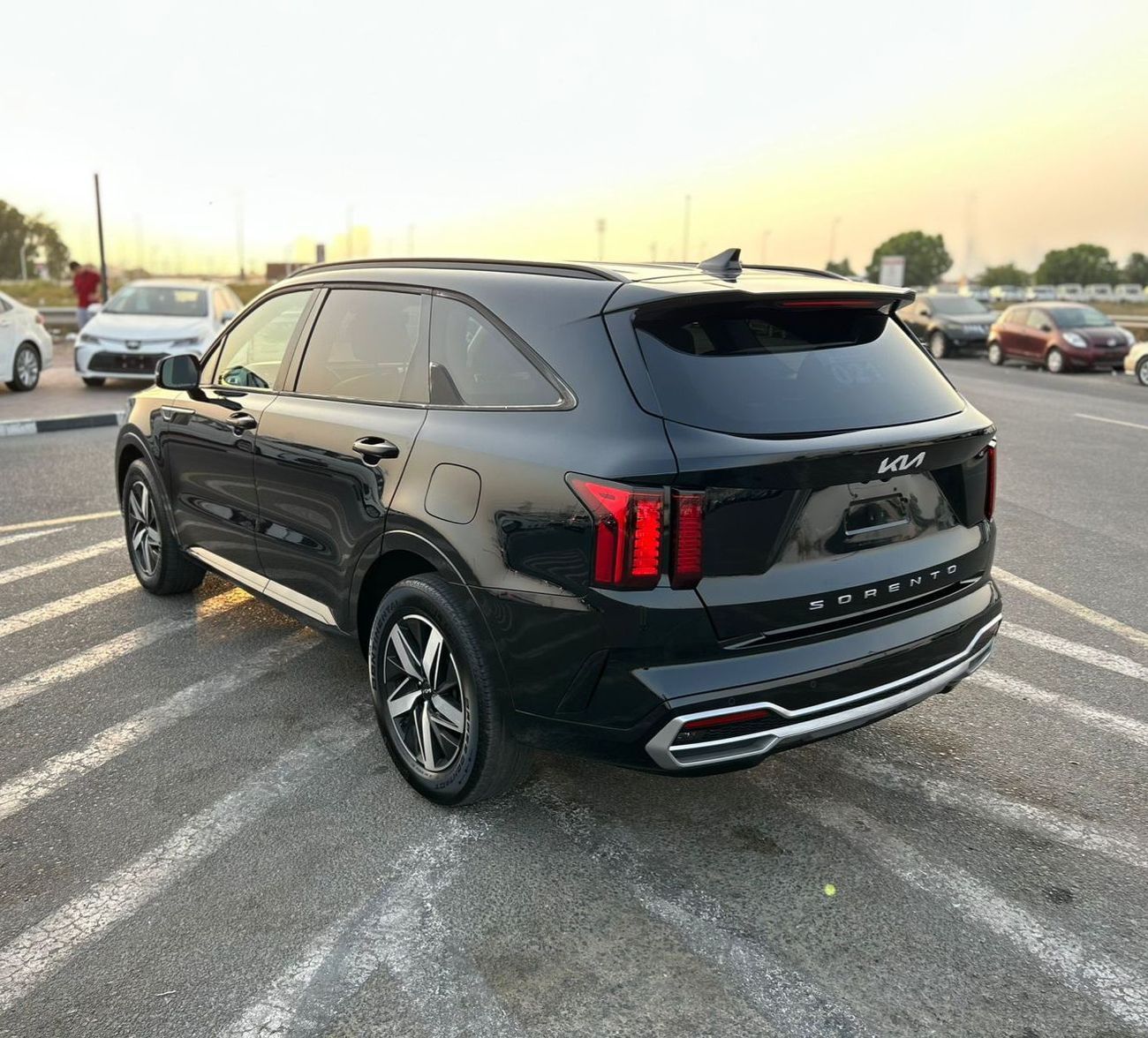 كيا سورينتو 2022 Kia Sorento EX 2.5L V4 - Push Start 7 Leather Seats - Front Back Radar - Full Screen -