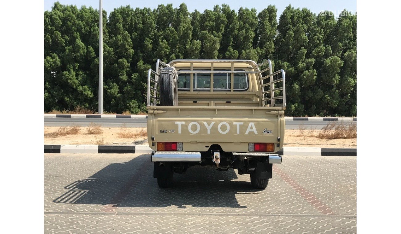 Toyota Land Cruiser Pick Up