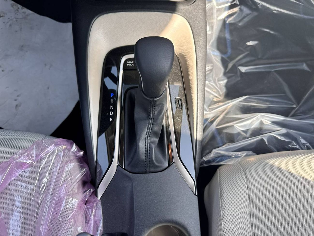 تويوتا كورولا GLI HEV 1.8L