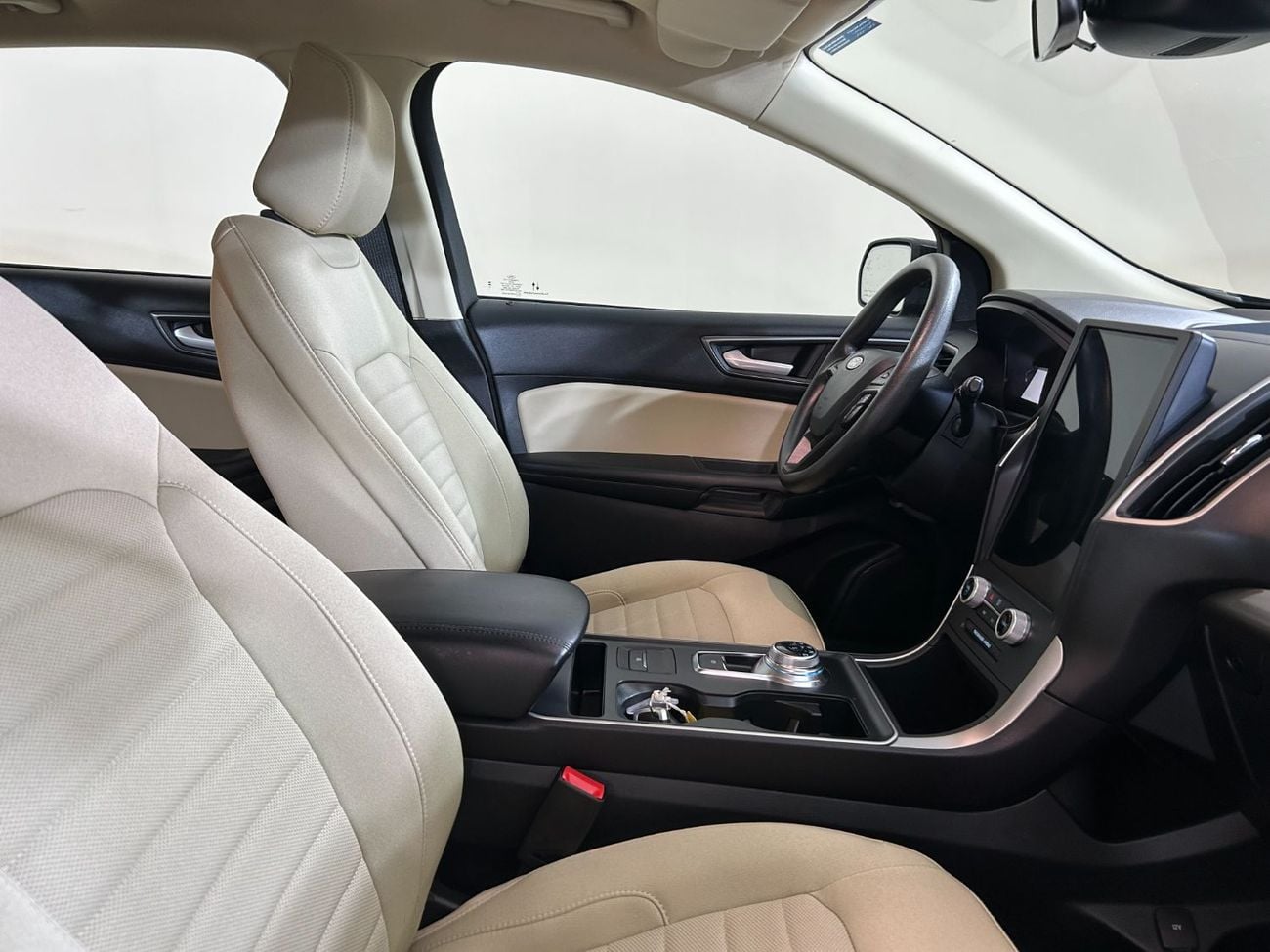 Ford Edge SE022 / FREE INSURANCE + REGISTRATION / AL TAYER MOTORS AL QOUZ SHOWROOM