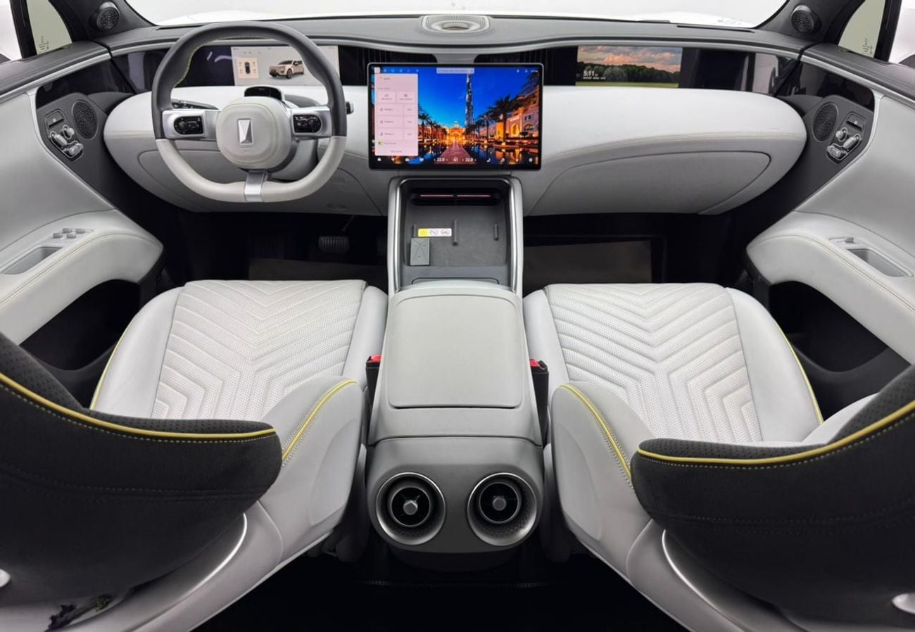 Avatr 11 Performance AWD 2025 Avatr 11 Performance, 2030 Avatr Warranty. 2028 Avatr Service Pack, Low Km, GCC