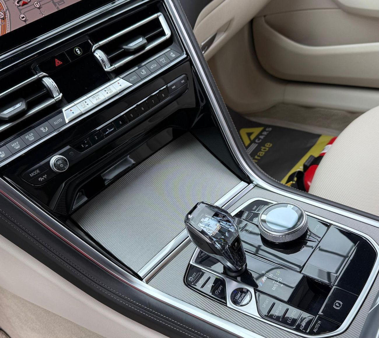 BMW M850i xDrive 4.4L 2019 BMW M850i xDrive Individual Carbon Core, 1 Year Warranty, FSH, GCC