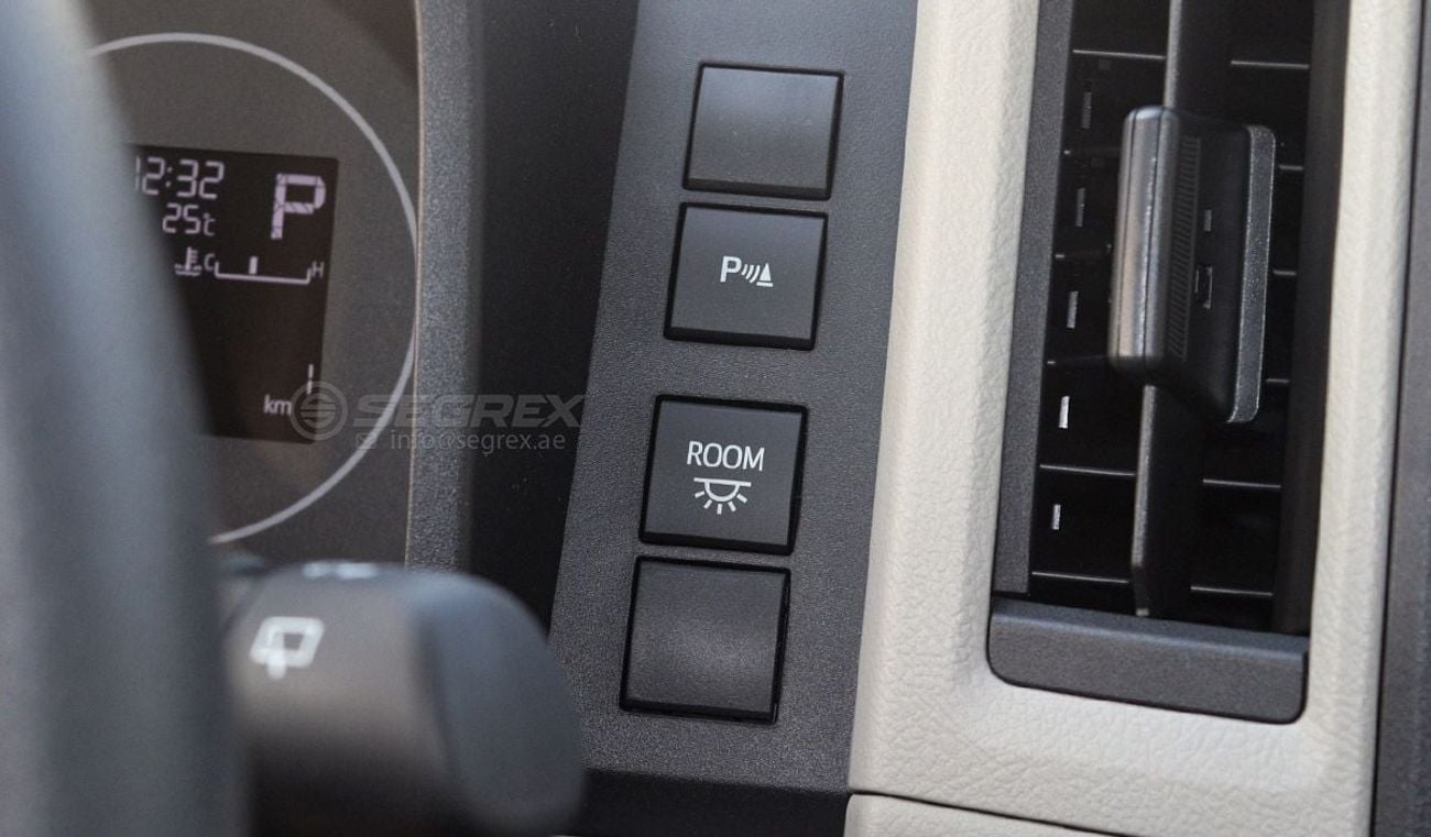 تويوتا هاياس 2026 Model Toyota Hiace Commuter 13-Seater, 3.5L Petrol 6A/T