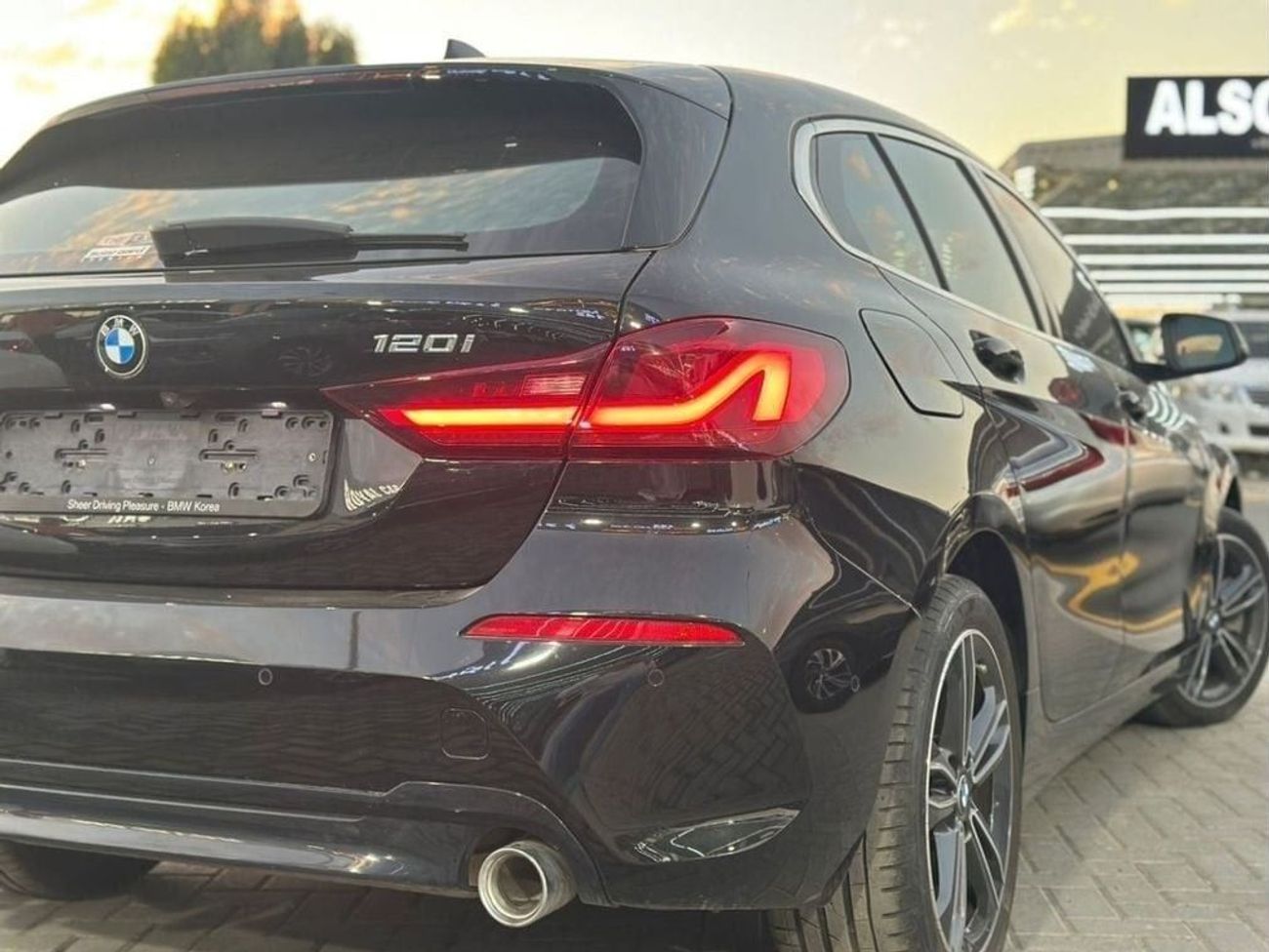 بي أم دبليو 120i bmw 120i 2022 korean specs