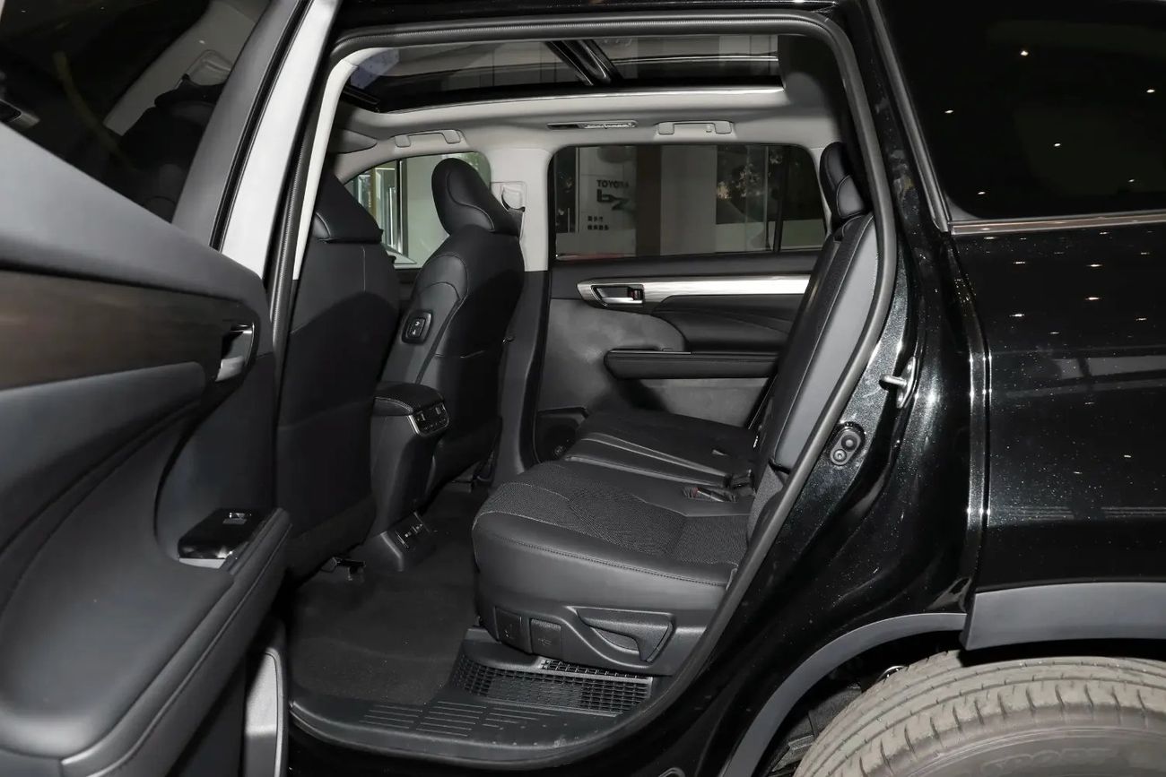 Toyota Highlander 2.5L Hybrid VXR (AWD)