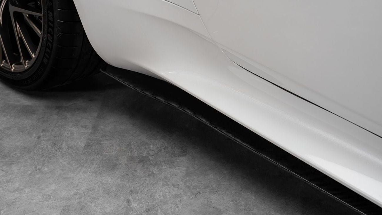 أستون مارتن DB12 - 2024 - GCC Specs - Under Warranty and Service Contract