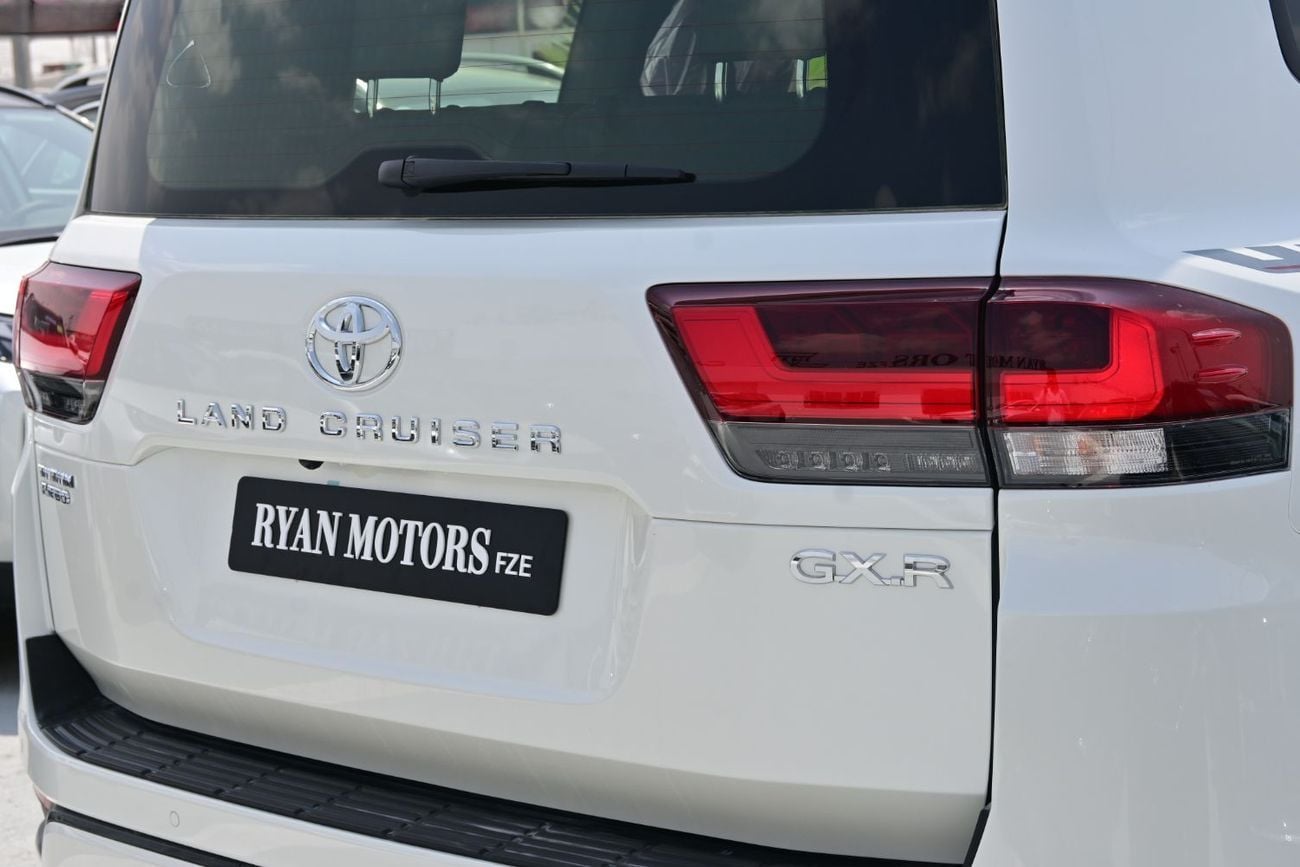 Toyota Land Cruiser GXR3 3.3L Toyota Land Cruiser GX-R 3.3L TwinTurbo V6 Diesel, 4WD