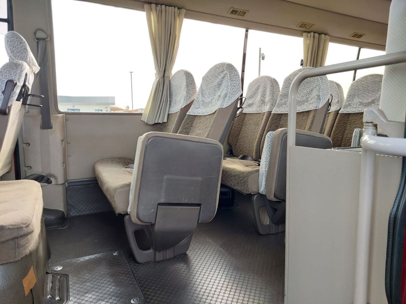 ميتسوبيشي روزا MITSUBISHI ROSA BUS RHD 1999 MODEL 4.8 L DIESEL AUTOMATIC(PM00631)